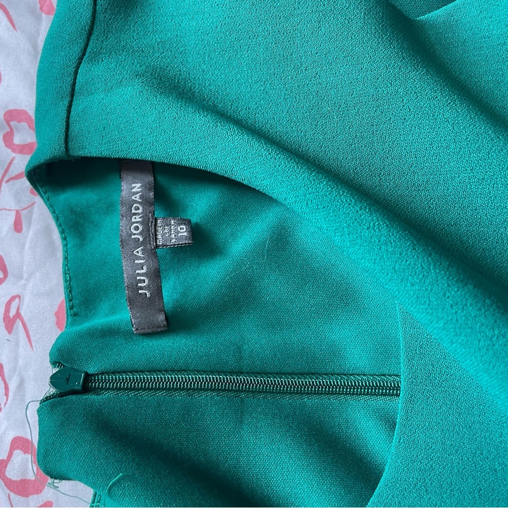 Julia Jordan Emerald Green Dress